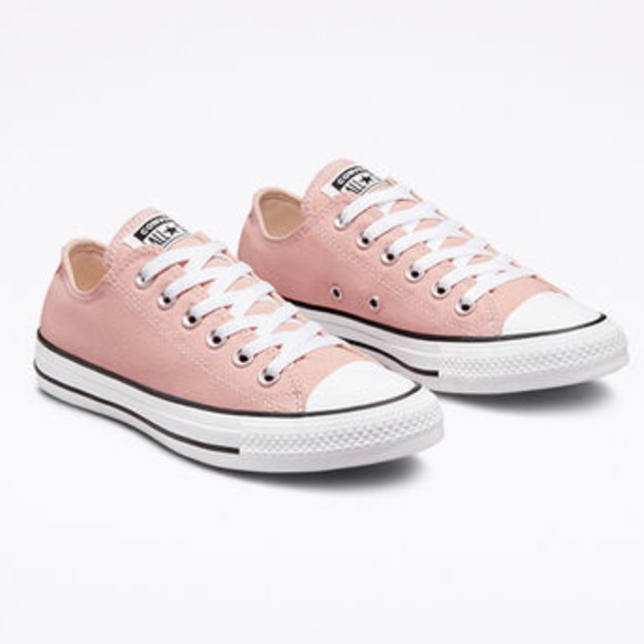 ⭐️Converse‎ Chuck Taylor ⭐️Low Top PINK 10 - Picture 1 of 3